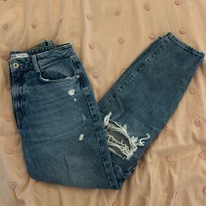 Zara Women’s Distressed Medium Wash Jeans - Size 6